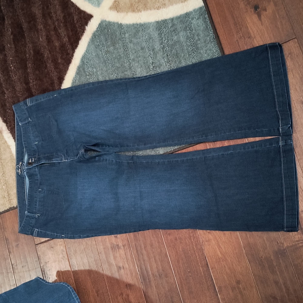 The Diva boot cut jeans, like new